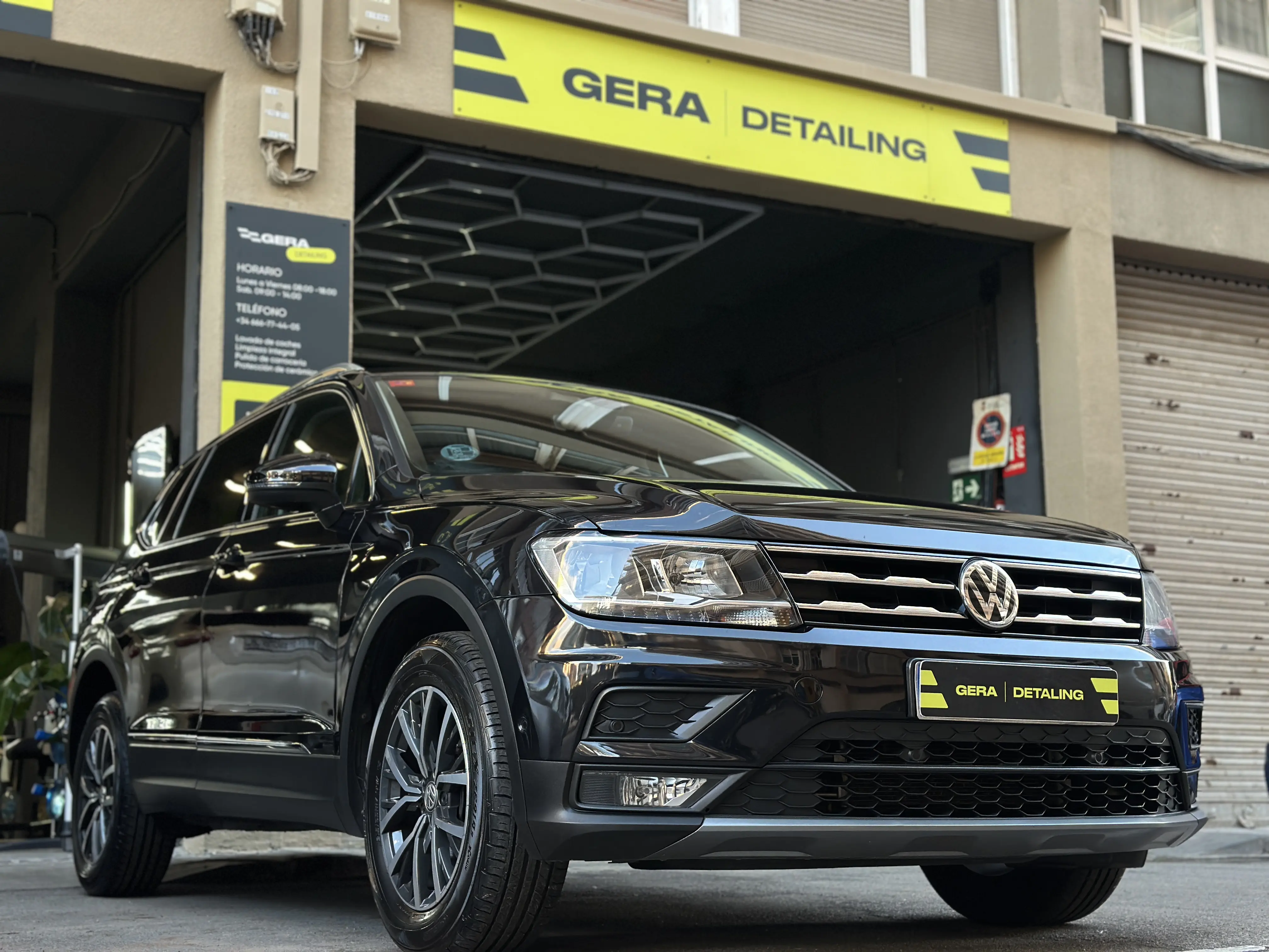 VW Tiguan — Retoques, pulido, limpieza interior y mantenimiento — GERA Detailing Barcelona
